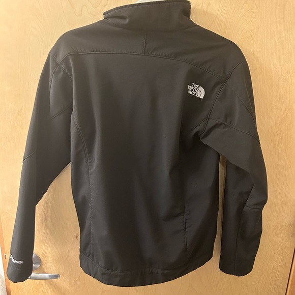 Women’s north face shell jacket - Picture 3 of 3